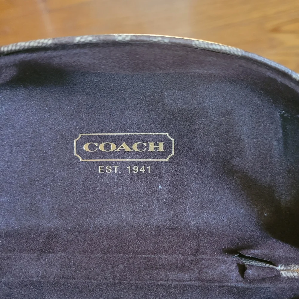 Coach eyeglass / sunglasses case